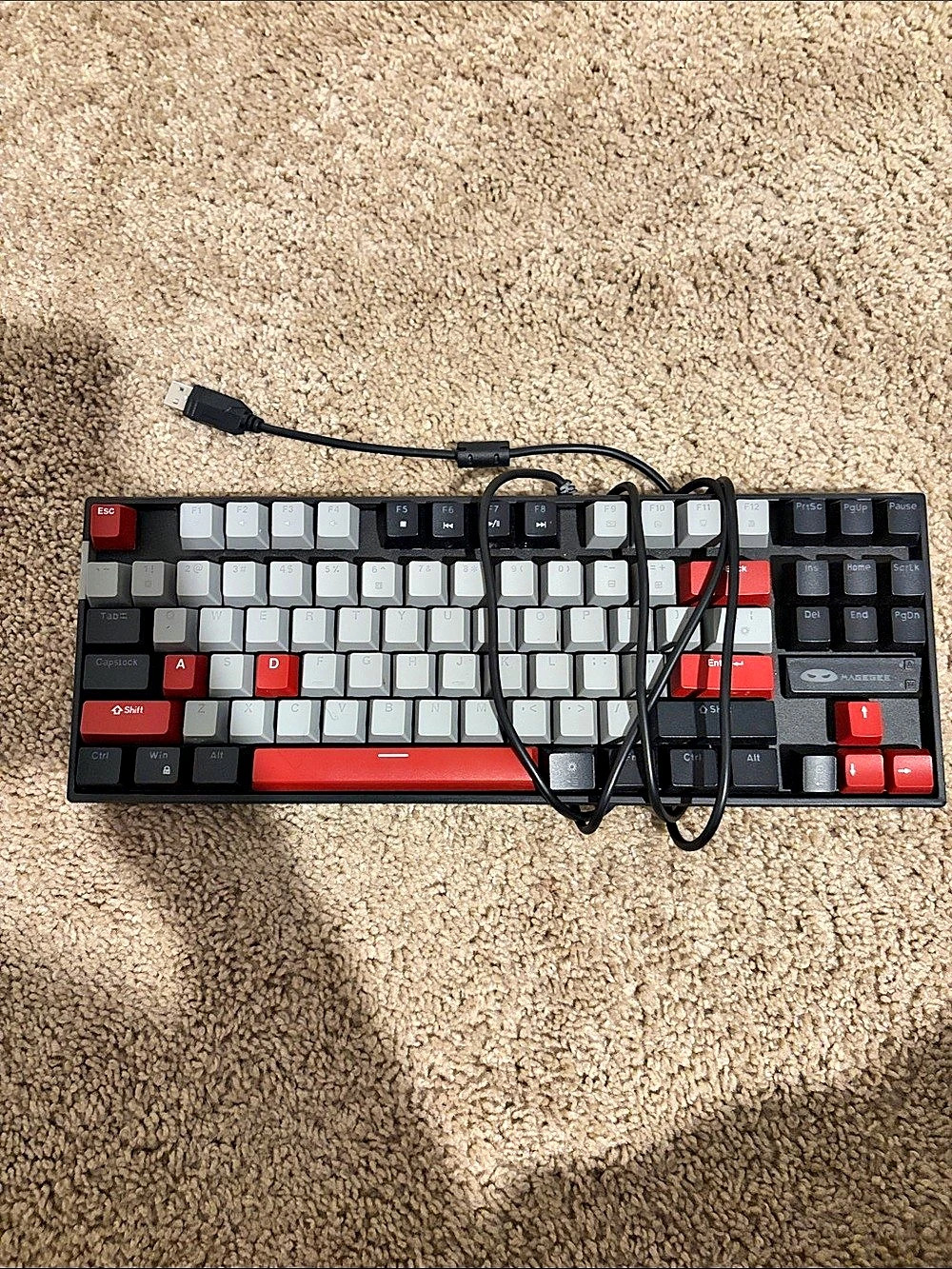 MageGee MK-Star Mechanical Keyboard Black & White